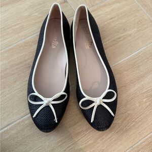 Chic Black and White Bow Flats